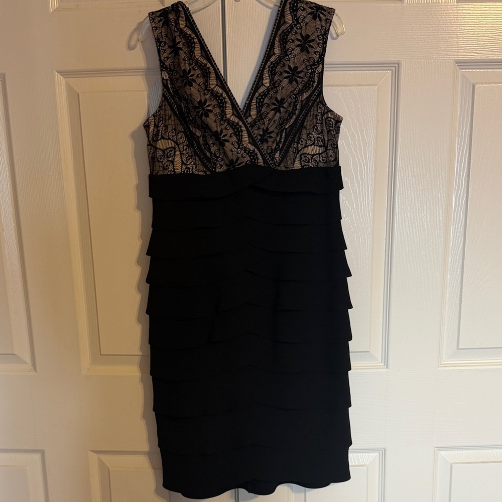 Jessica Howard Women's Black Lace Tiered Sleeveless Midi Dress Size 12